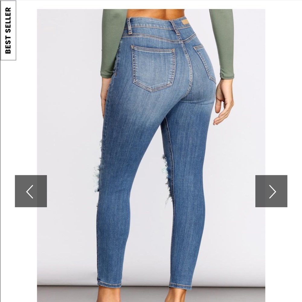 TAKING CHANCES CROPPED SKINNY JEANS